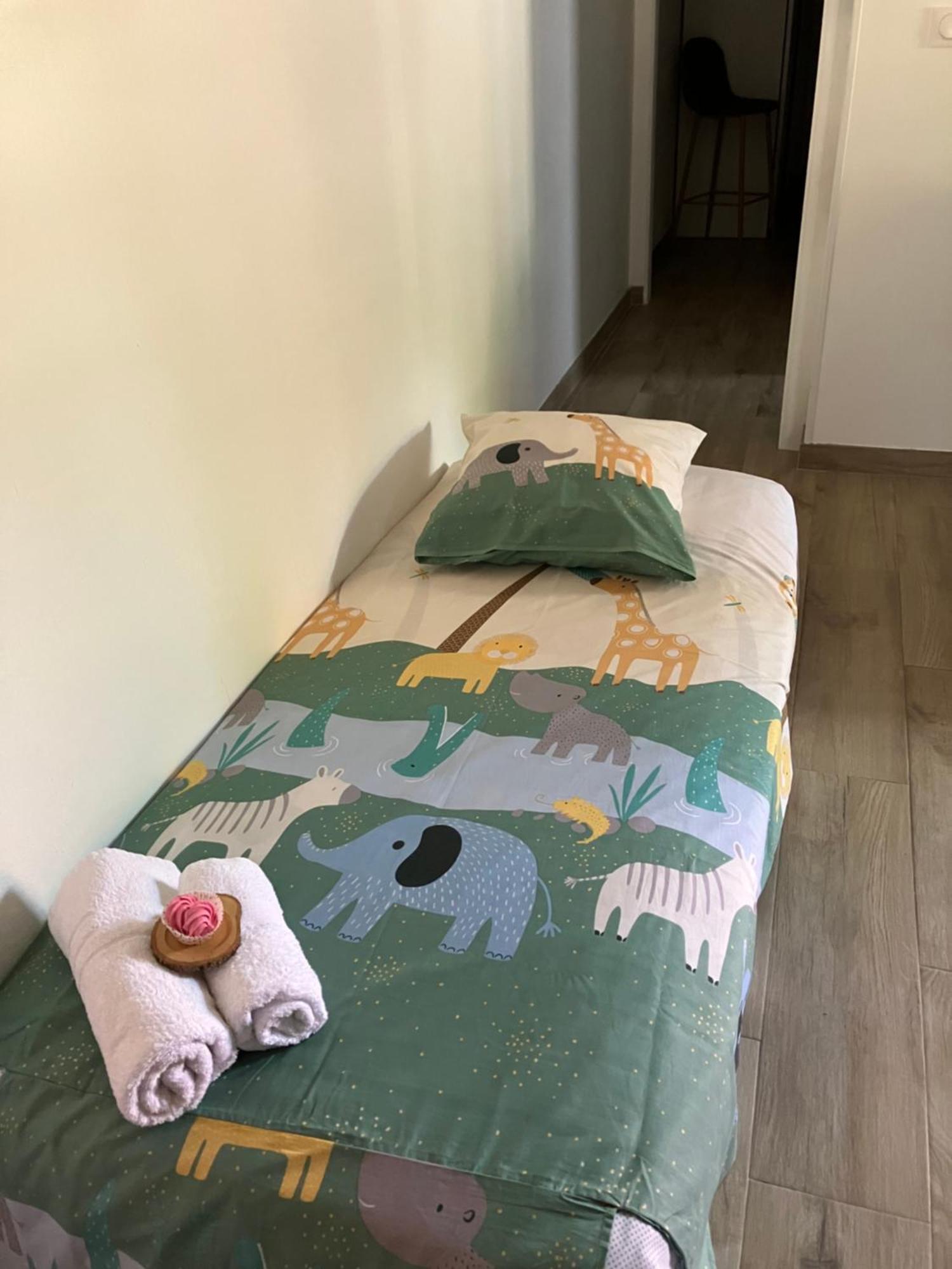 Kazacoco Bungalow A 5 Min A Pieds Du Lagon ラ・サリーヌ・レ・バン エクステリア 写真