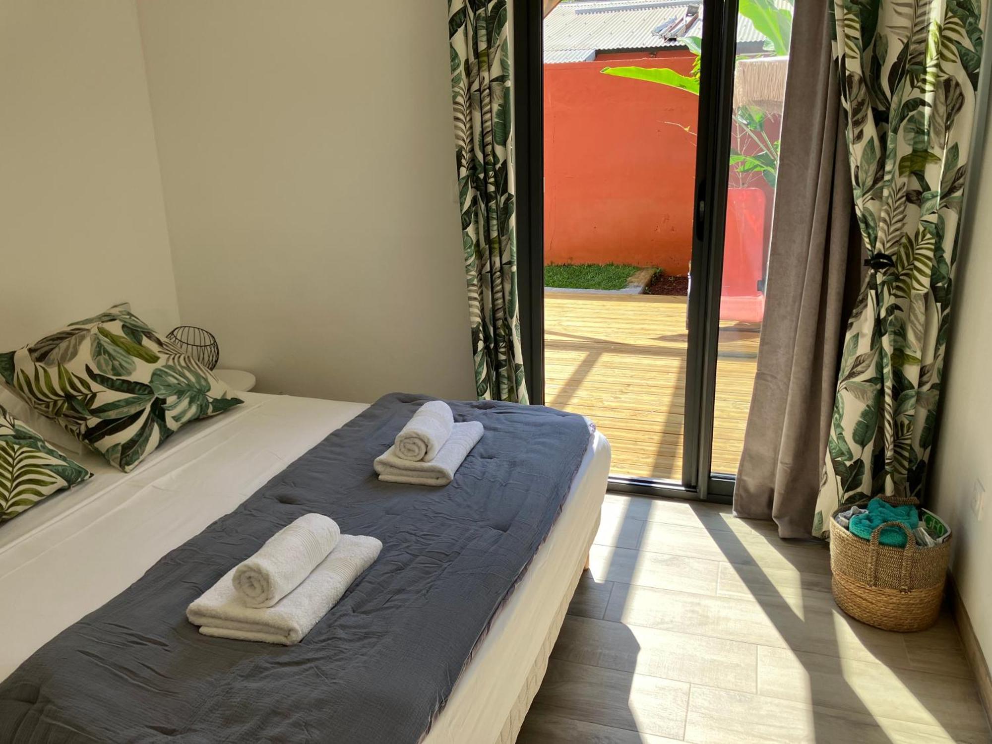 Kazacoco Bungalow A 5 Min A Pieds Du Lagon ラ・サリーヌ・レ・バン エクステリア 写真